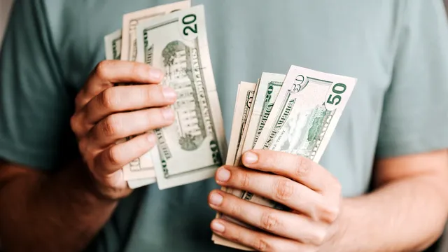 Ce este infidelitatea financiară. Tot mai multe cupluri se confruntă cu această problemă