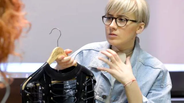 Eli Adam, stilistul vedetelor, despre secretul extravaganței Deliei: „Investește mult în asta!” SPECIAL