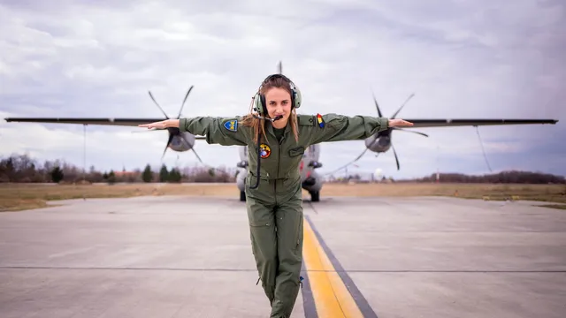 Femei în armată, căpitan Diana Apostol: „Nu am simţit misoginismul. Aeronava nu știe dacă ești femeie sau bărbat” EXCLUSIV