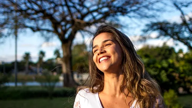 Cum poţi fi fericit, chiar dacă întâmpini greutăţi în viaţă. Sfaturile experţilor de la Harvard