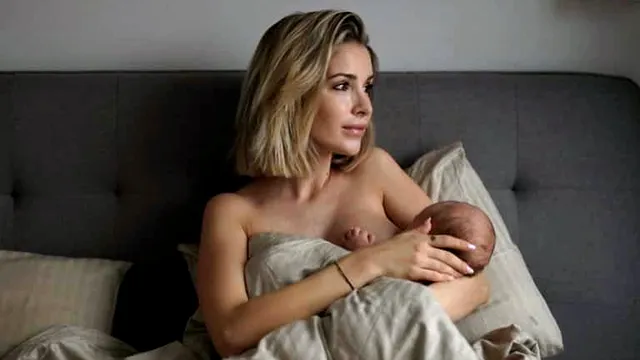Influencerul Deea Codrea, despre beneficiile nașterii subacvatice. „E mult mai blândă, atât pentru mamă, cât și pentru copil”. Cum i-a schimbat viața „Bravo, ai stil!” EXCLUSIV