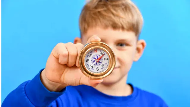Cum să le explici copiilor ce sunt punctele cardinale. 3 activități distractive prin care le captezi atenția