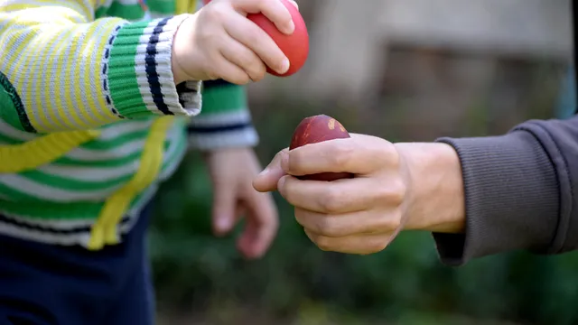 De ce se ciocnesc ouăle de Paşte. Tradiţia acestui obicei