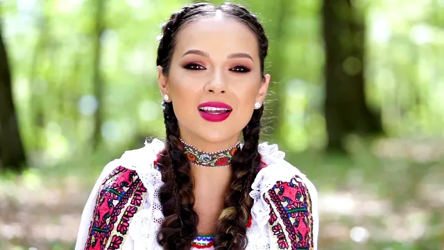 Cum făcea bani Vlăduţa Lupău în perioada studenţiei. Primea de la părinţi doar 50 de lei pe săptămână