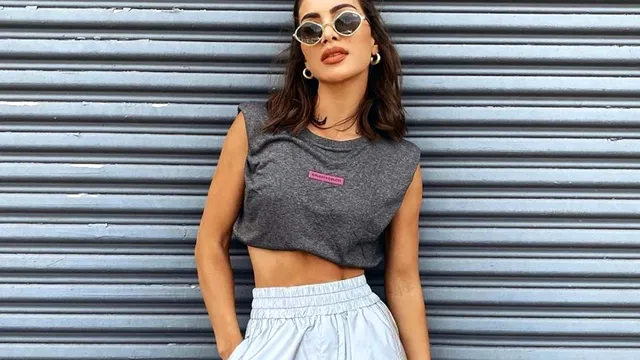 Cum porți topurile după vârsta de 30 de ani. Outfituri elegante, cu care vei atrage priviri
