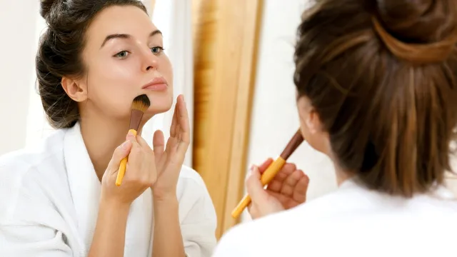 Secretele fondului de ten, cum să ne ferim de efectul de mască. Claudia Preduca, make-up artist: “Nu aplicăm în zona cearcănelor” EXCLUSIV