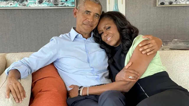 Câți bani primesc Michelle şi Barack Obama pentru un podcast. Suma exorbitantă