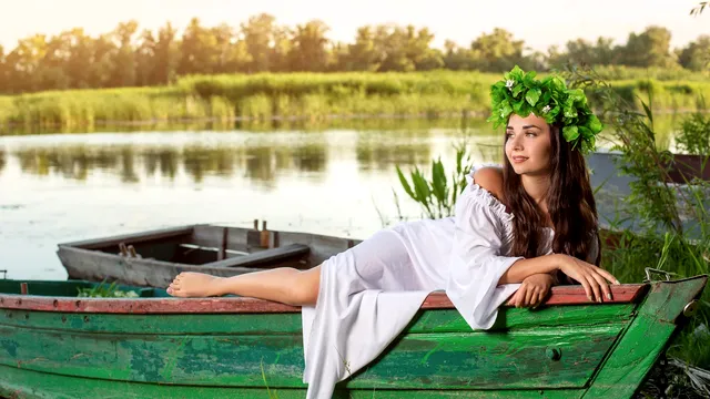 Noaptea de Sânziene. Ce este bine să facă fetele nemăritate