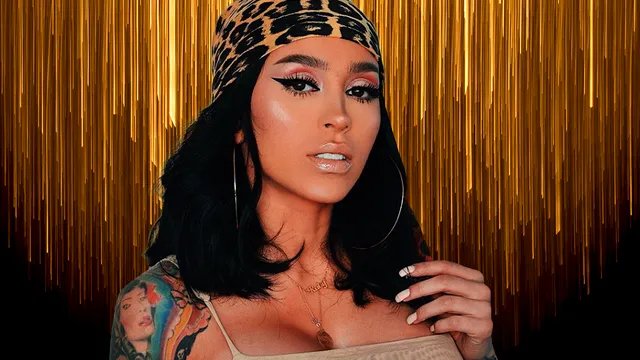 Ruby se distrează teribil cu bunica ei, care a crescut-o. „I-am zis că o incinerez și o țin pe noptieră”. Reacția ei e genială! EXCLUSIV