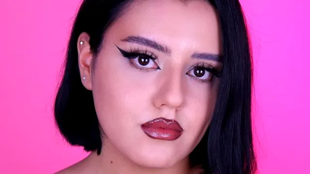 Secretul fardului de ochi. Cum îl aplicăm fără să se mai crape. Claudia Preduca, make-up artist: “Baza este foarte importantă” EXCLUSIV