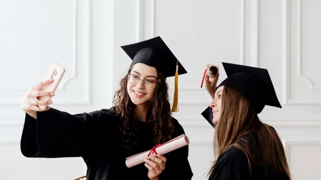 Până la ce vârstă poți să dai BAC-ul. Există o limită?
