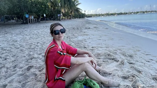 Adela Popescu, tratată ca o prințesă de șefii de la Pro TV. Luxul în care trăiește în Republica Dominicană