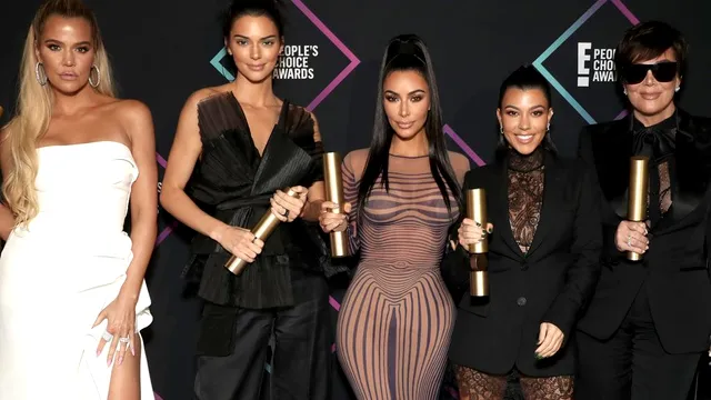 La ce metodă apelează surorile Kardashian, când vor să scape rapid de kilogramele în plus