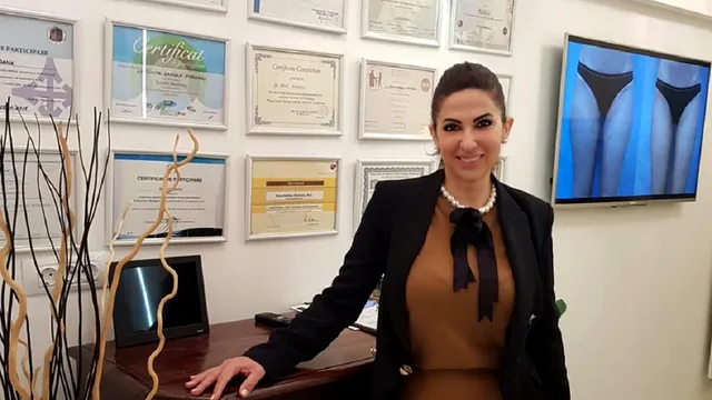 Care este diferența dintre operația de micșorare a stomacului și lipoaspirație. Precizări importante de la dr. Dana Miricioiu