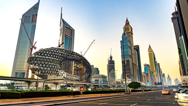 Obiceiuri și lucruri interzise în Dubai. Ce nu ai voie să faci. Reguli de bună purtare ca turist