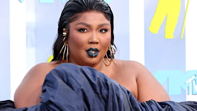 Lizzo și rochia ei neconvențională, ținuta momentului în toată lumea. Milioane de oameni au comentat-o FOTO și VIDEO