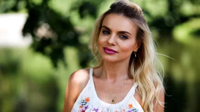 De ce vrea Cătălina Grama să scape de numele de scenă Jojo: „Când ai apelative ca Cher e fain, dar, pe bune, să-ți zică copiii din cartier „tanti Jojo” e ciudat” EXCLUSIV
