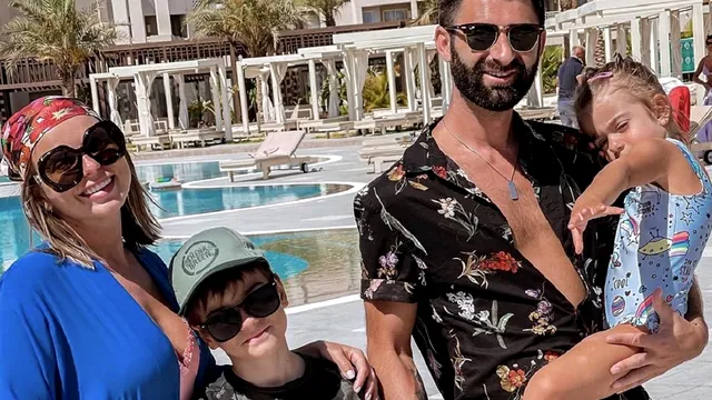 Fiul lui Jojo, afectat de celebritatea părinților. Ce-i spun colegii la școală când vedeta postează ceva: „În viața mea nu m-am simțit atât de urmărită” EXCLUSIV