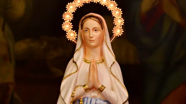 Rugăciunea pe care este bine să o rostești de Sfânta Maria, pe 15 august! Se spune că îndeplinește orice dorință