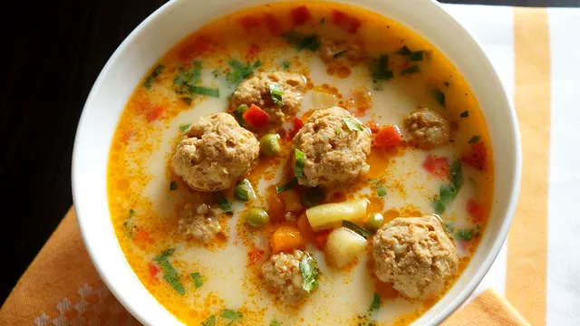 Secretul celei mai delicioase ciorbe de perișoare. Va ieși ca la mama acasă