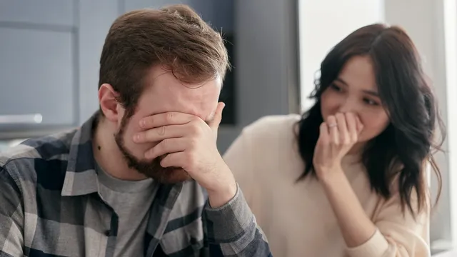 Îmi spune că mă iubește, dar nu face nimic să arate. Faptele lipsesc, nu știu încotro se îndreaptă relația noastră