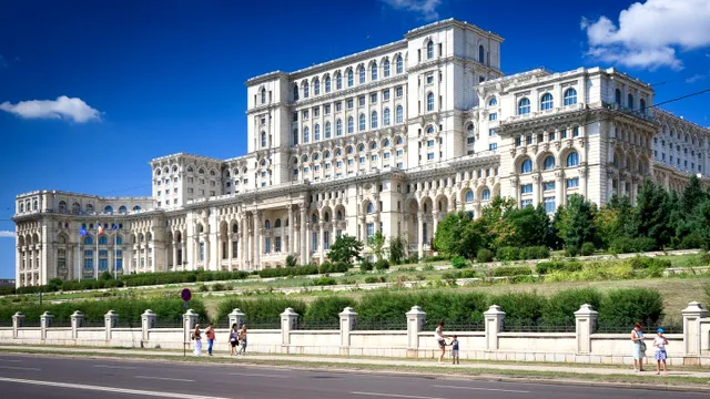 Clădirea din România care consumă curent electric cât un orășel. Facturile sunt uriașe