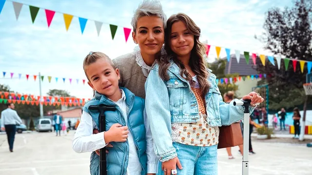 Giulia Anghelescu are de furcă cu fiica ei în vârstă de 10 ani. „Acum fetițele sunt mai precoce și intră într-o preadolescență de la 8-9 ani” VIDEO EXCLUSIV