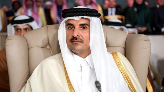 Povestea fascinantă a șeicului din Qatar. Are 3 neveste și 13 copii. Soțiile sale sunt superbe și fac parte familii de elită