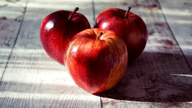Câte calorii are un măr. Numărul diferă în funcție de cât de mare e fructul
