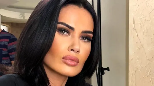Obiectele din casă la care a renunțat Oana Zăvoranu, după ce a luat-o pe calea credinței. Schimbarea i-a uluit pe fani