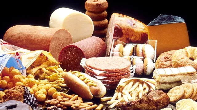 Alimentul care scurtează viața cu 36 de minute. Este un pericol uriaș pentru sănătate, dar mulți românii îl consumă