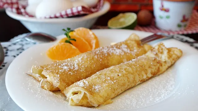 Secretul celor mai bune clătite de post. Ce să adaugi pentru a ieși fragede și delicioase, ingredientul care face diferența