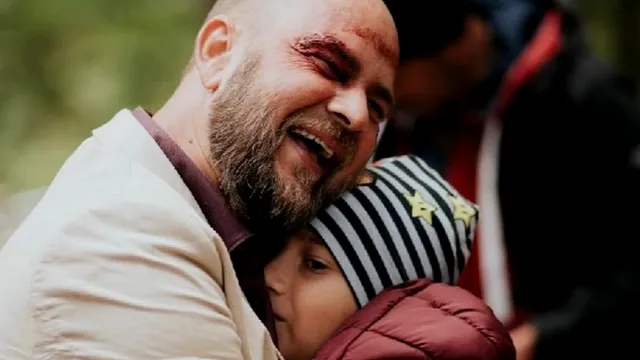 Cum a ajuns fiul lui Cosmin Seleși să fie diagnosticat greșit cu autism: „A fost doar o perioadă de răzvrătire”. Măsura adoptată de celebrul prezentator