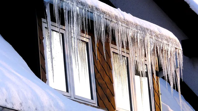 Ce trebuie să faci la toate geamurile termopan iarna. Așa nu vei mai pierde deloc căldura din casă