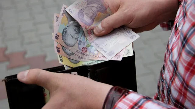 Salariul minim 2023. La cât ar putea să crească. Anunțul făcut de premierul Ciucă