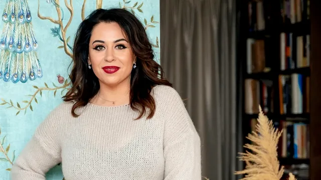 Cum arată Oana Roman fără machiaj. “E provocarea de sfârșit de an”. A avut curajul să se afișeze așa în fața fanilor