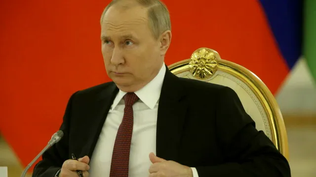 Ce înălțime are Vladimir Putin. Imaginea care arată adevărata înălțime a liderului rus a devenit virală. Detaliul pe care l-au observat toți
