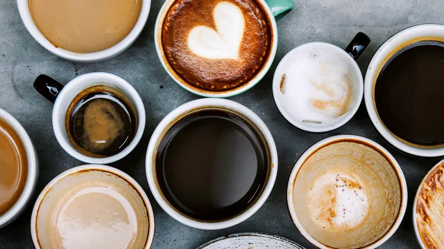 Ce să pui în cafea ca să nu mai fie așa amară. Ingredientul banal care se găsește în orice bucătărie