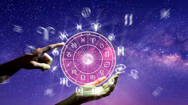 Horoscop zilnic 16 ianuarie 2023. Luna în Scorpion ne afectează emoțiile. Zodia care se confruntă cu probleme în relație