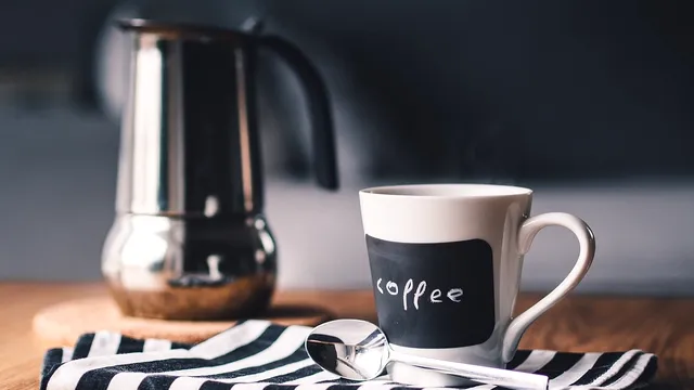 Băutura cu care poți înlocui cafeaua. 3 variante pe care poți să le încerci, îți oferă și mai multă energie
