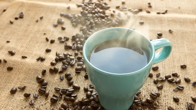 Cea mai mare greșeală care se face când se prepară cafeaua. Experții au dezvăluit secretul pentru a obține cafeaua perfectă