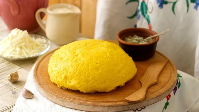 Nu mai pune acest ingredient în mămăligă. Îi strică tot gustul. De asta nu iese gustoasă și cremoasă. Bunicile știau secretul