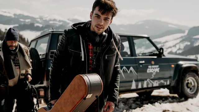 Bogdan Iancu a dat casting pe zoom pentru The Perfect Escape. Ce spune despre noul film în care joacă și viața lui amoroasă: “Am trecut recent printr-o despărțire care m-a durut” EXCLUSIV