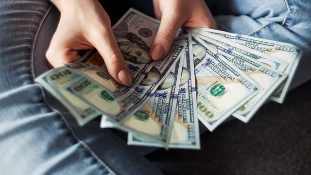 Metoda simplă care atrage bogăția în viața ta. Detaliile din casă la care trebuie să fii atent