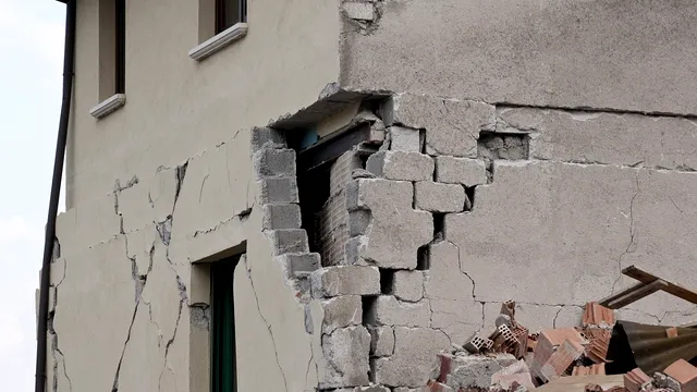 Cel mai periculos cartier din București în caz de cutremur. Harta clădirilor vulnerabile la seism