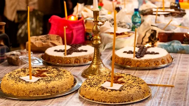 Moșii de iarnă 2023. Ce se împarte de Sâmbăta Morților. Alimentul care nu trebuie să lipsească