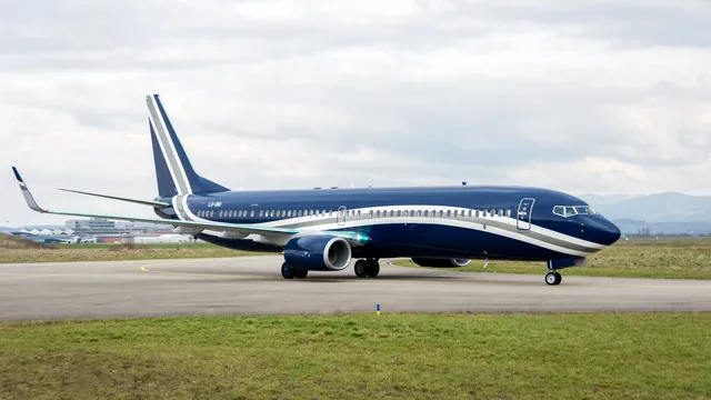 Imagini din interiorul avionului cu care președintele Iohannis a zburat în Asia. Cum arată de fapt FOTO