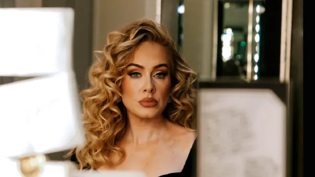 Cine este logodnicul cântăreței Adele. Cum arată inelul fabulos de jumătate de milion de lire sterline, primit de artistă