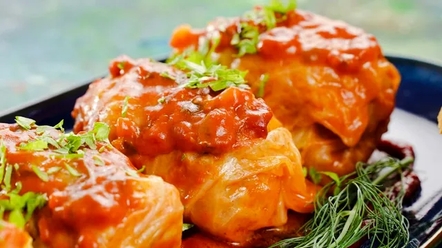 Cât se lasă la fiert sarmalele de post. Trucul secret pentru a ieși delicioase