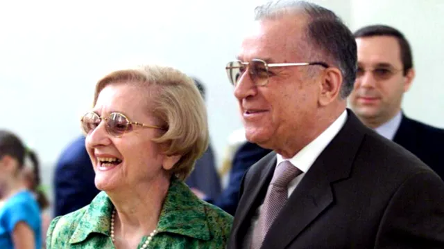 Ce diferență de vârstă este între Ion Iliescu și soția lui, Nina. Povestea lor de dragoste durează de mai bine de 70 de ani